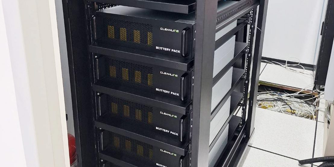 Cleanline UPS TR-6000 ติดตั้งใช้งานในห้อง Server ศูนย์ข้อมูล บริษัทให้คำปรึกษาด้านซอฟแวร์